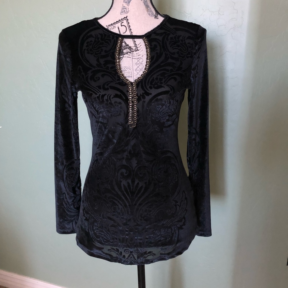 Burnout velvet keyhole top